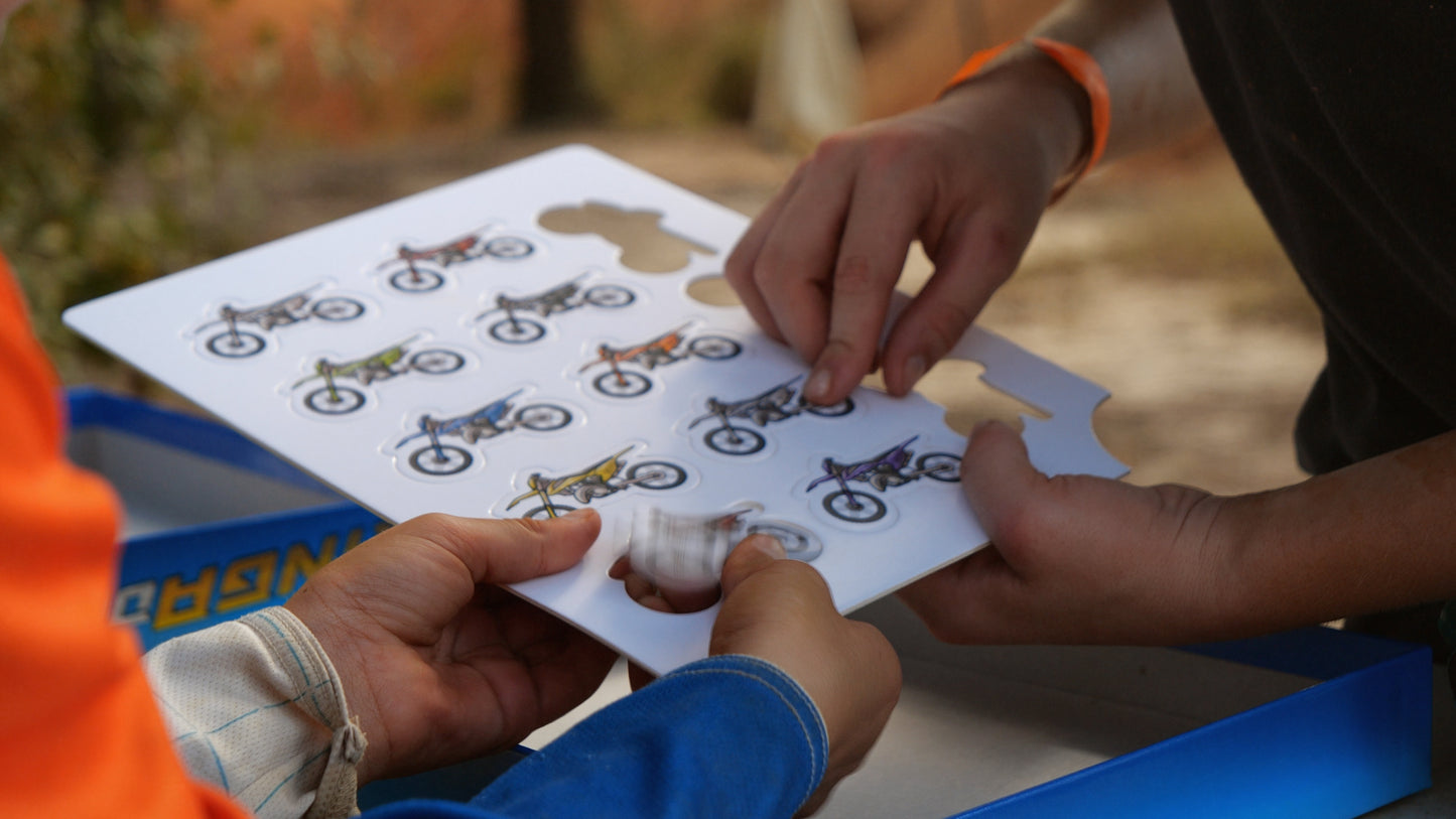 Ringa Ding Ding Supercross Board Game
